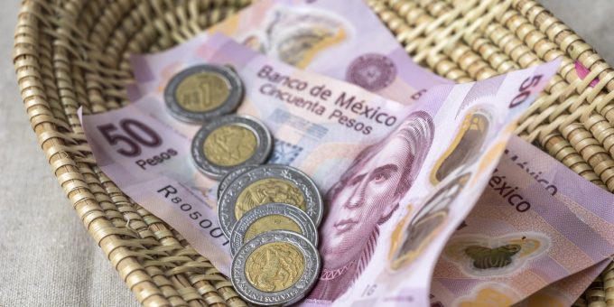 Mexico S Tipping Culture Mexperience - mexico s tipping culture by mexperience tip money in a basket